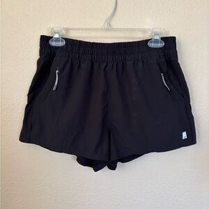 Black Vuori Dash Shorts Large